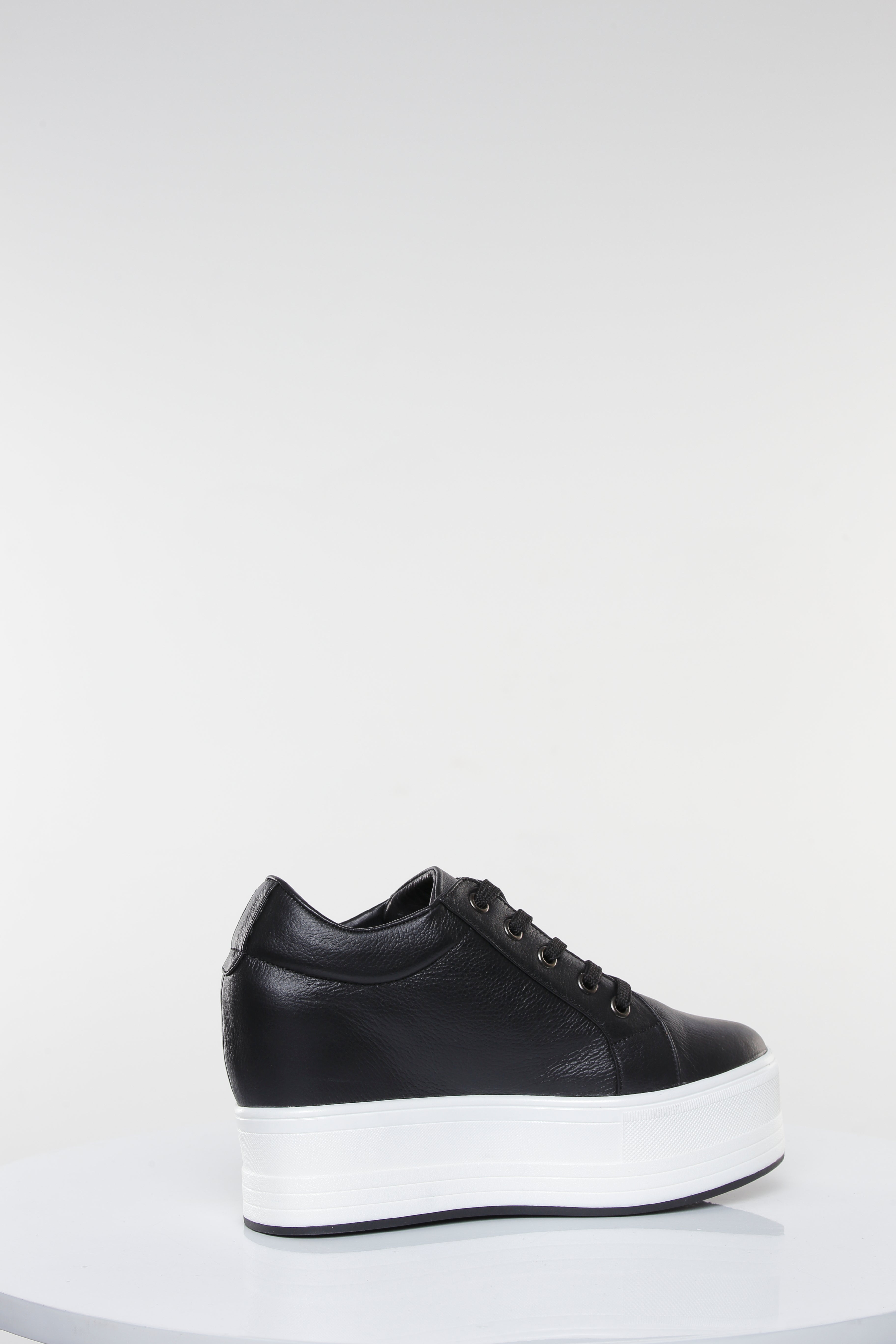 LOVE PLATFORM LOW (2018) EDICIÓN BLACK STAR