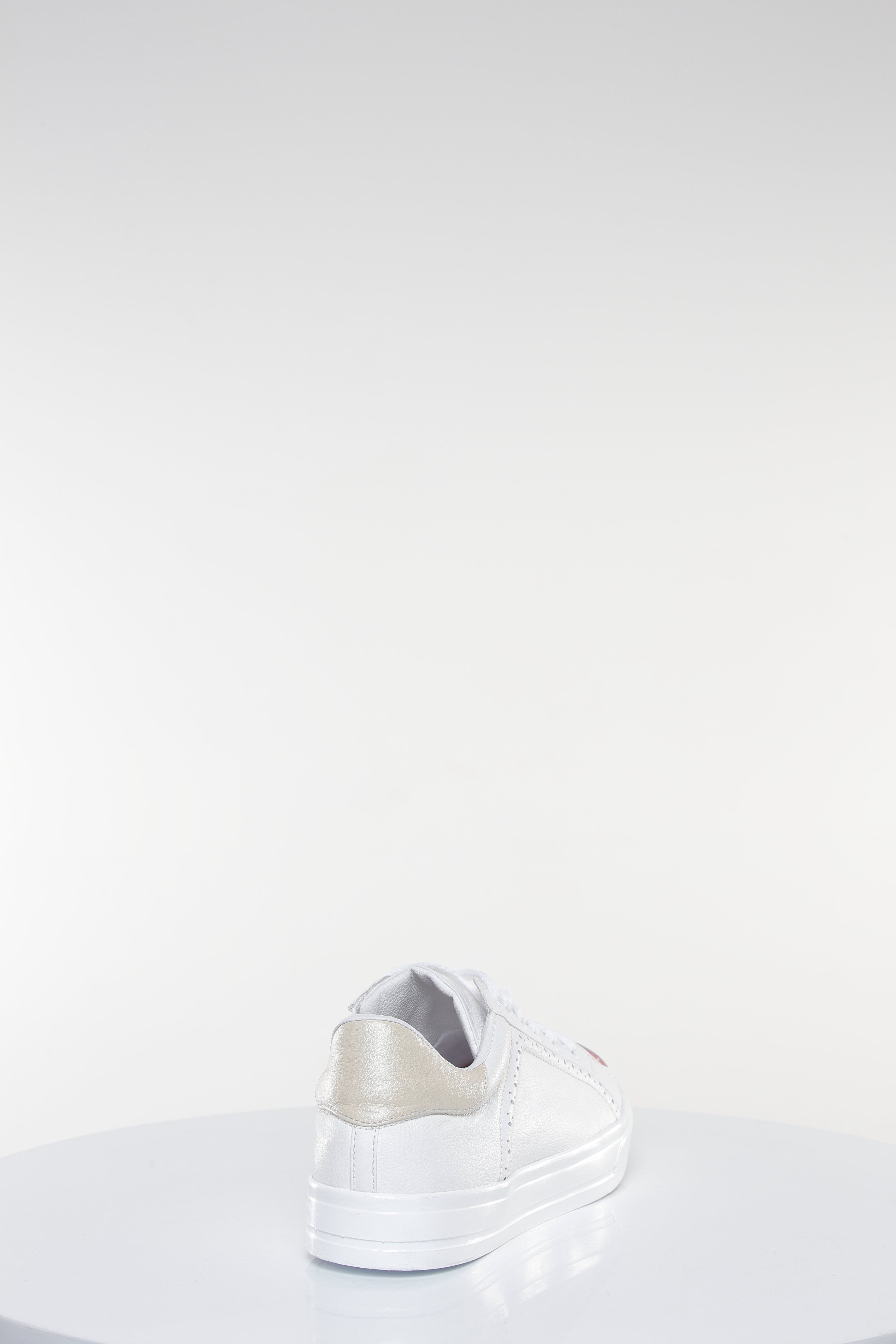 LOVE LOW-TOP (2018) EDICIÓN CORAZÓN DELANTERO