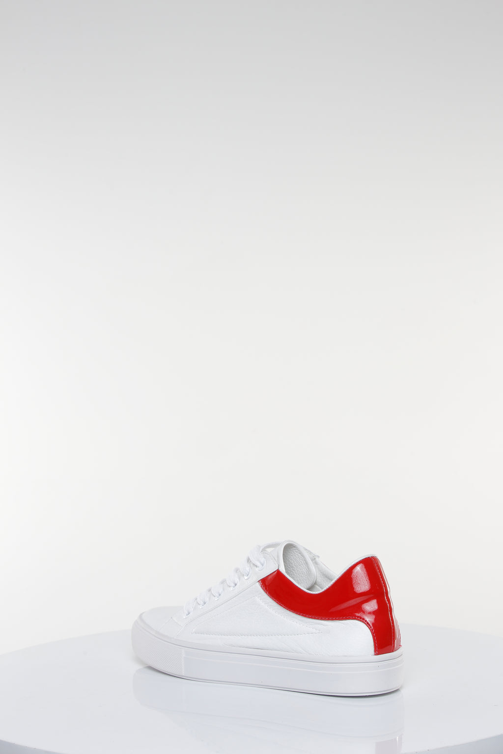 LOVE LOW-TOP (2018) EDICIÓN ESPALDA ROJA