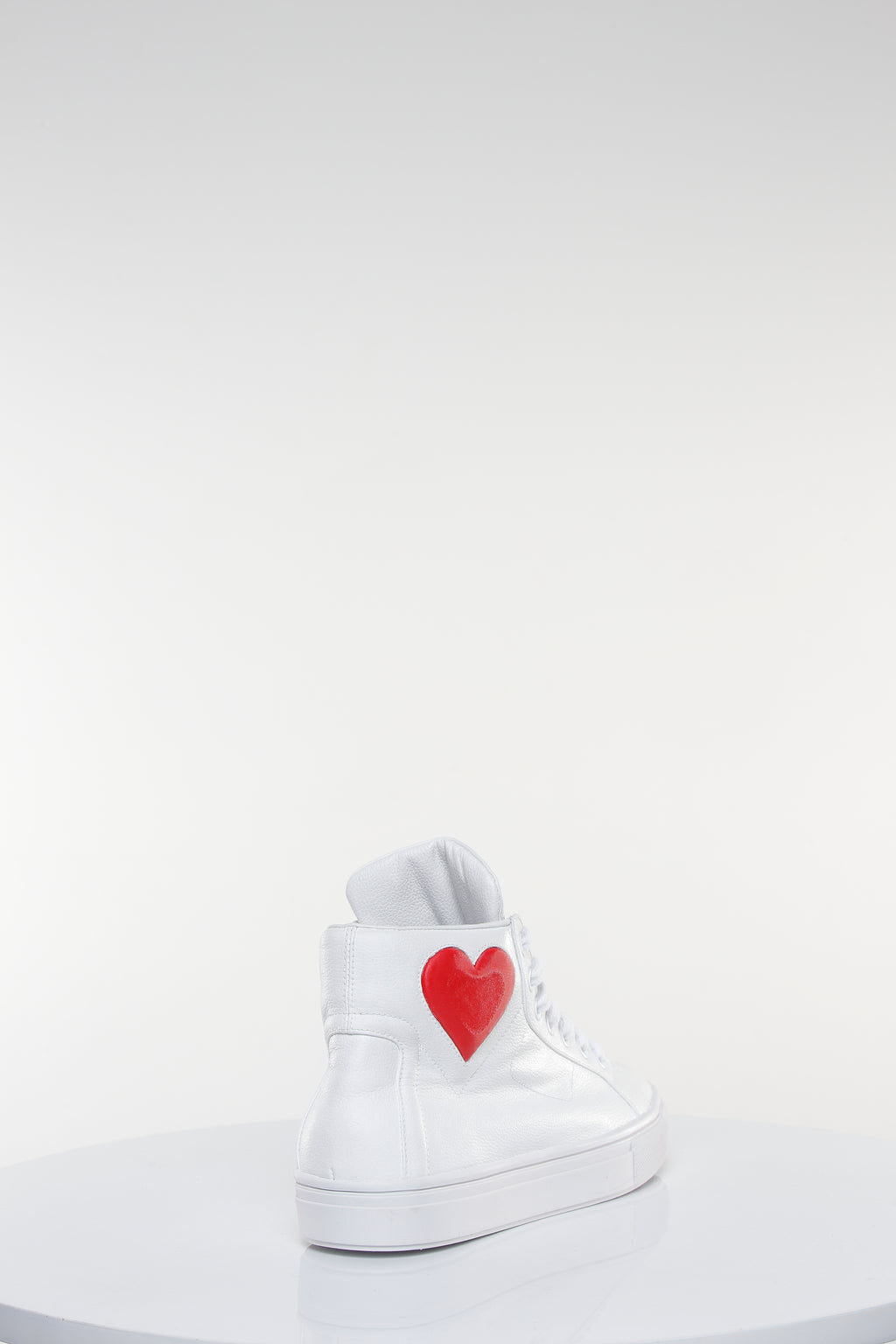 LOVE HIGH–TOP (2018) EDICIÓN CORAZÓN ROJO