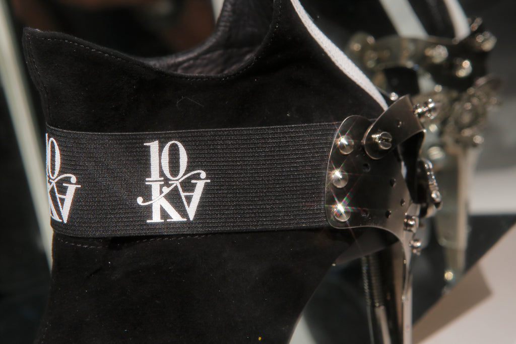 Bota de tacón de aguja 10KA “Cyber-Spine”