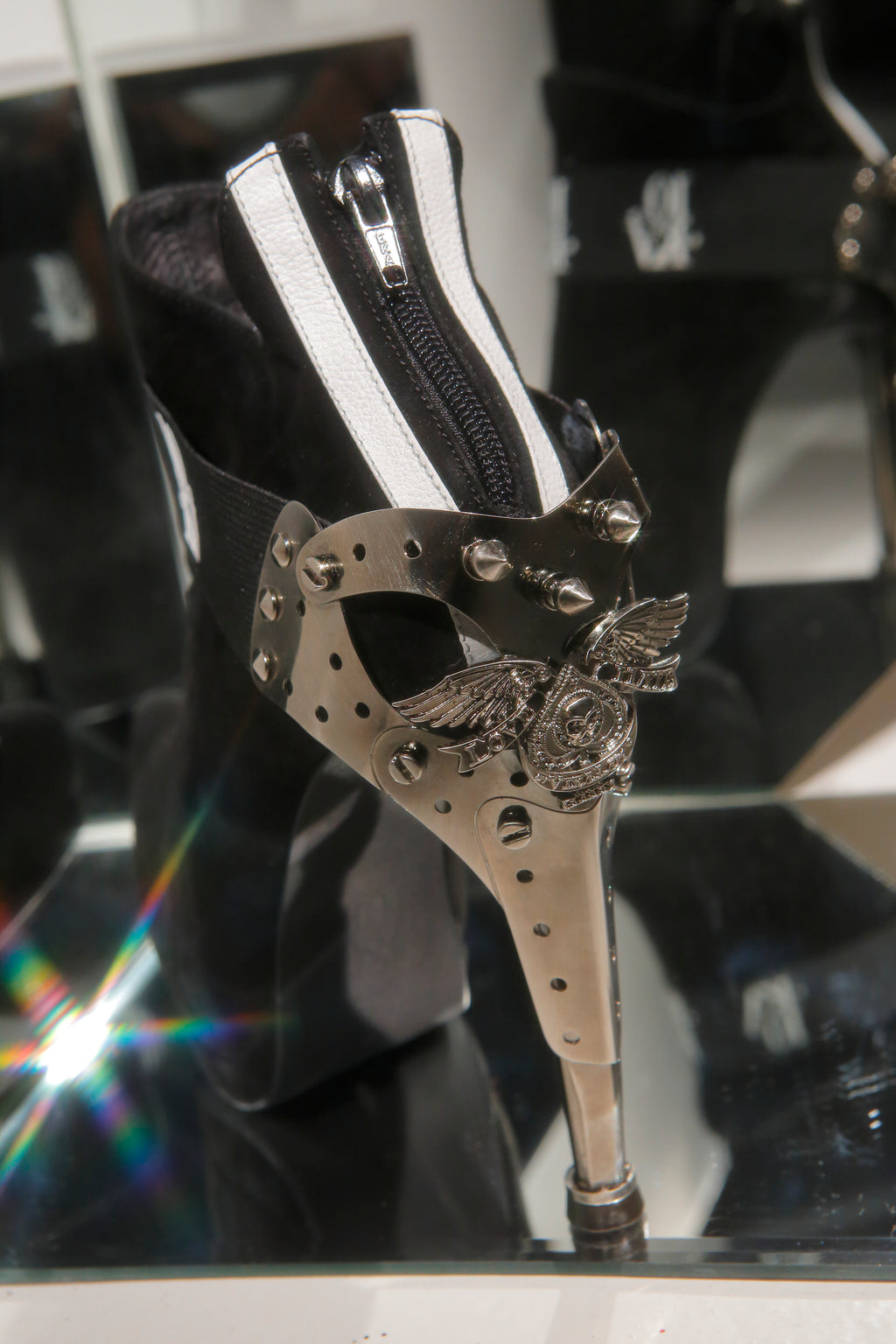 Bota de tacón de aguja 10KA “Cyber-Spine”