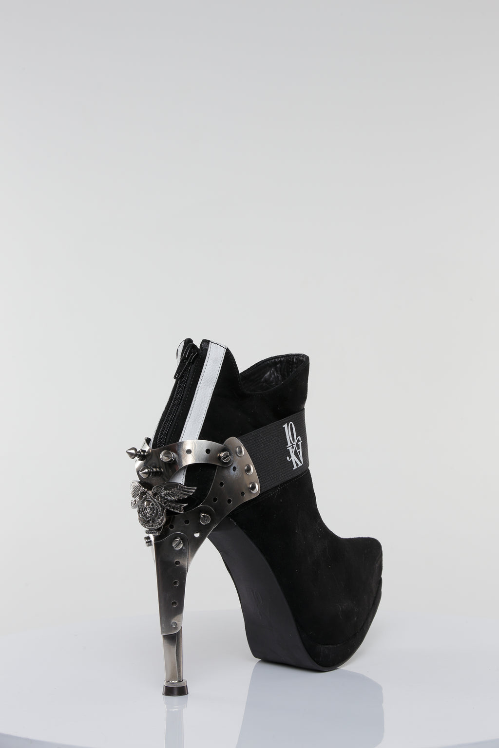 Bota de tacón de aguja 10KA “Cyber-Spine”