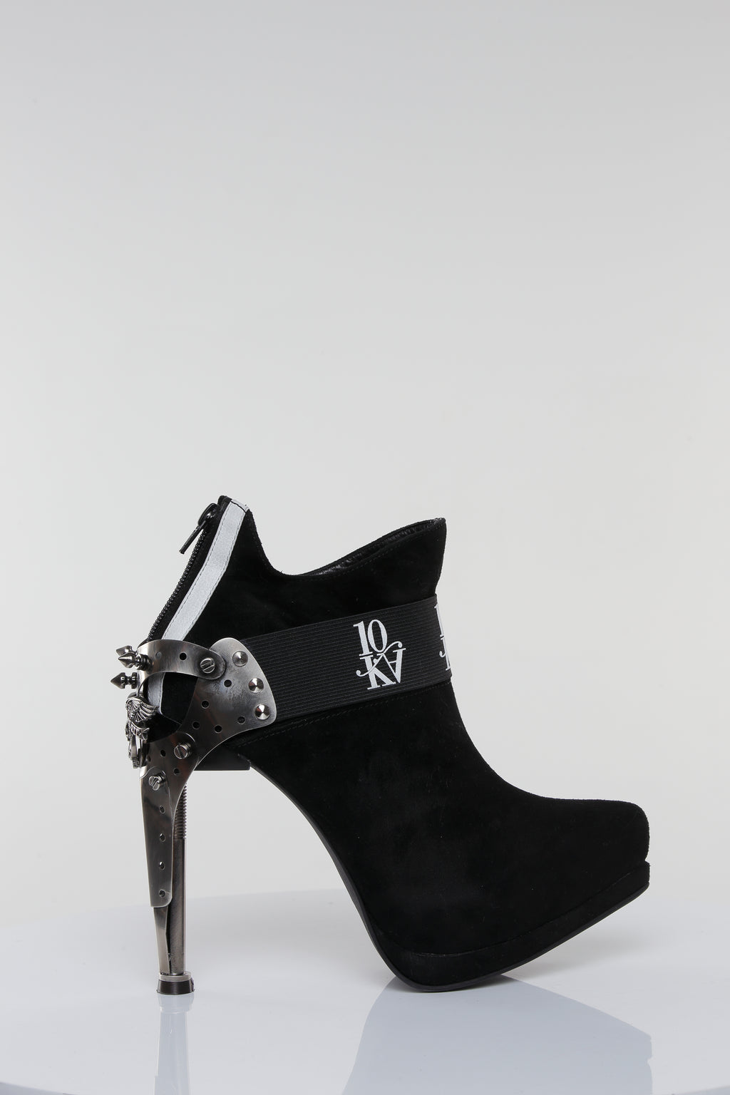 Bota de tacón de aguja 10KA “Cyber-Spine”